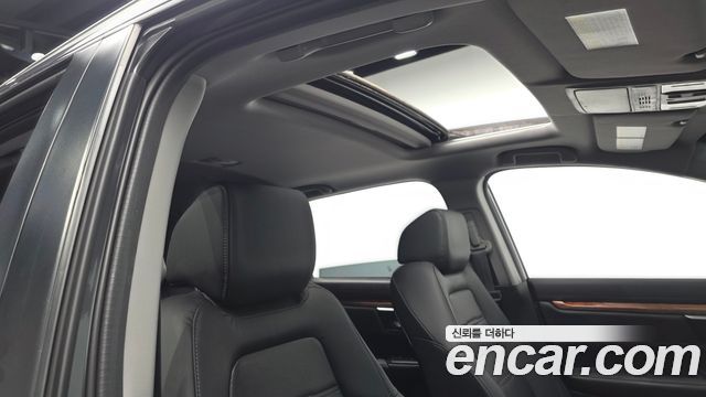 Honda CR-V (V) 2.0 Hybrid Touring 4WD 2021 — фото 16