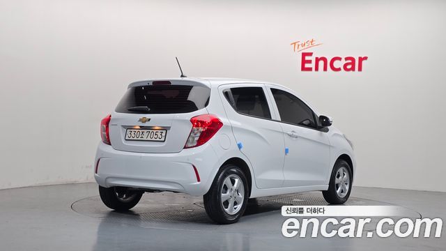 Chevrolet Spark LT 2022 — фото 2