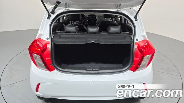 Chevrolet Spark LT 2022 — фото 15