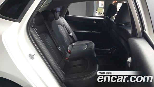 Kia K5 (II) 2.0 LPI Rental Car Luxury 2020 — фото 12