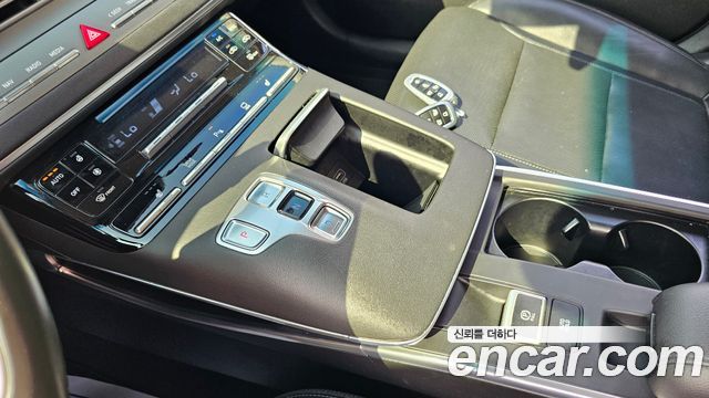 Hyundai Grandeur (IG) 2.5 Premium 2022 — фото 9
