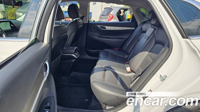 Hyundai Grandeur (IG) 2.5 Premium 2022 — фото 11