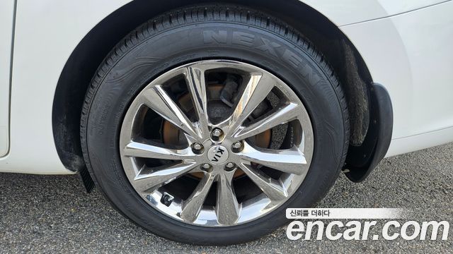Kia Carnival 9-Seater Noblesse Special 2019 — фото 6