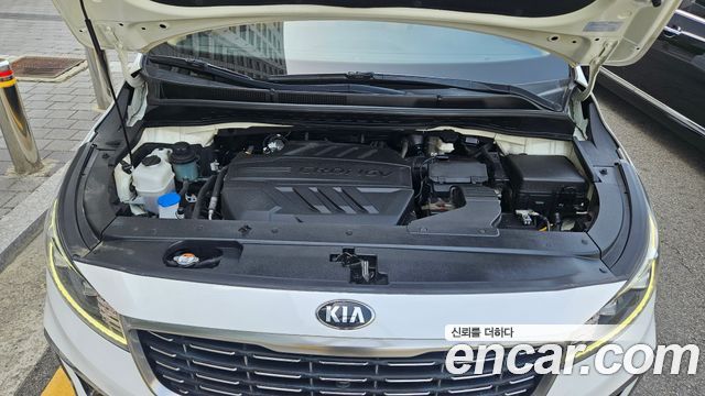 Kia Carnival 9-Seater Noblesse Special 2019 — фото 7