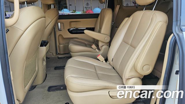 Kia Carnival 9-Seater Noblesse Special 2019 — фото 8