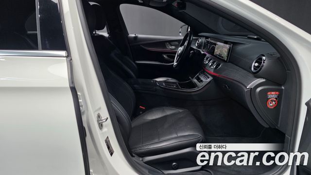 Mercedes-Benz E-Class (W213) E350 4MATIC Exclusive 2023 — фото 11