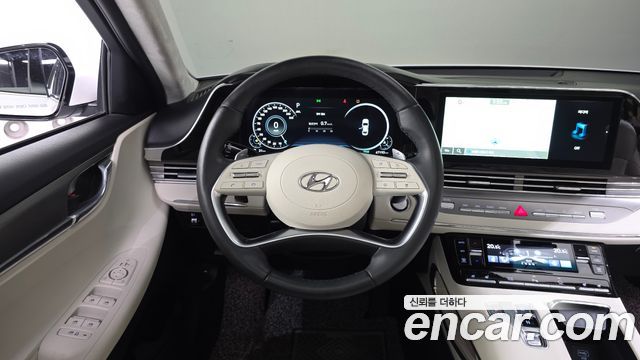 Hyundai Grandeur (IG) 2.5 Le Blanc 2023 — фото 17