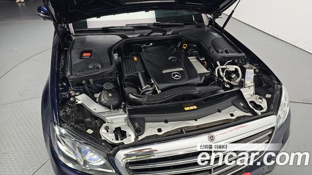 Mercedes-Benz E-Class (W213) E300 4MATIC Exclusive 2019 — фото 6