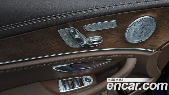 Mercedes-Benz E-Class (W213) E300 4MATIC Exclusive 2019 — фото 34
