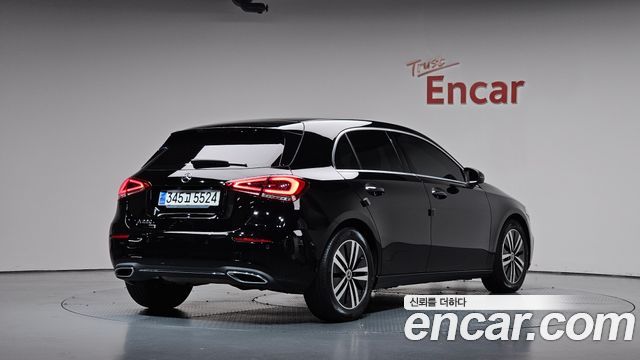 Mercedes-Benz A-Class (W177) A220 Hatchback 2021 — фото 2