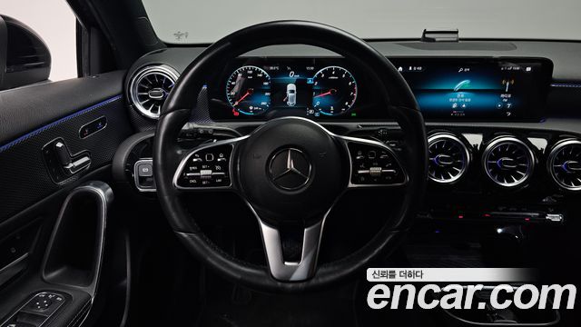 Mercedes-Benz A-Class (W177) A220 Hatchback 2021 — фото 13