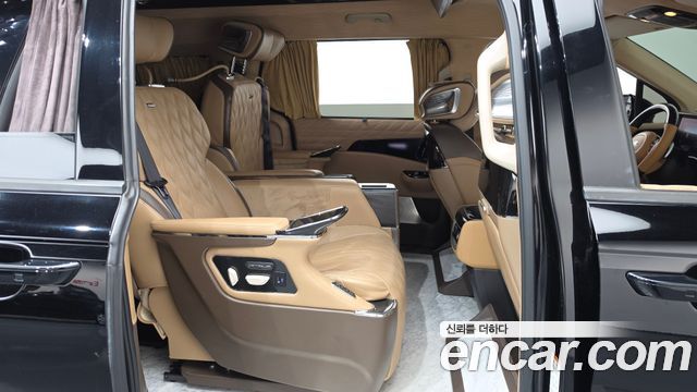 Kia Carnival (IV) Gasoline 9-seater Limousine(Special vehicle) 2021 — фото 12