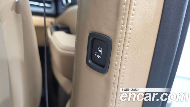 Kia Carnival (IV) Gasoline 9-seater Limousine(Special vehicle) 2021 — фото 17