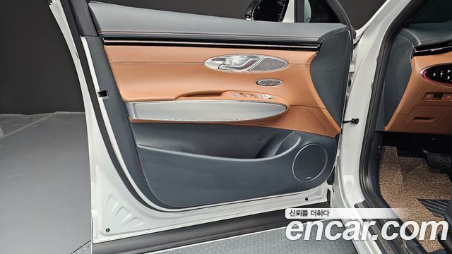 Genesis GV70 2.5T Gasoline AWD 2023 — фото 24