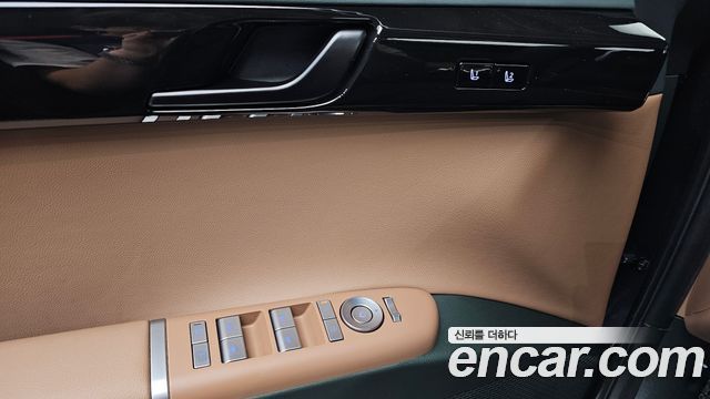 Hyundai Grandeur (GN7) 2,5 Gasoline 2WD Exclusive 2025 — фото 12
