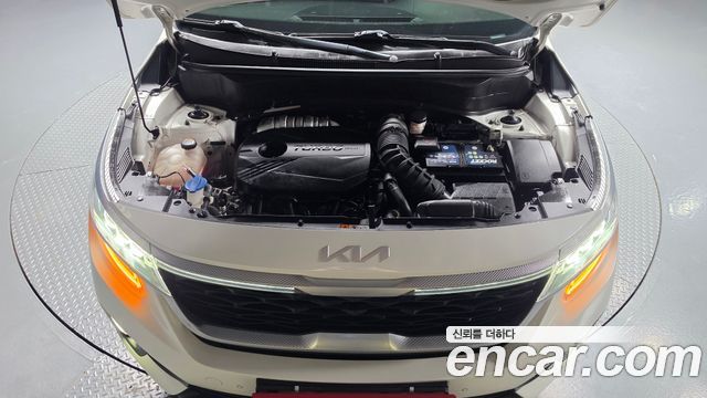 Kia Seltos Gasoline 1.6 Turbo 2WD Signature 2023 — фото 6