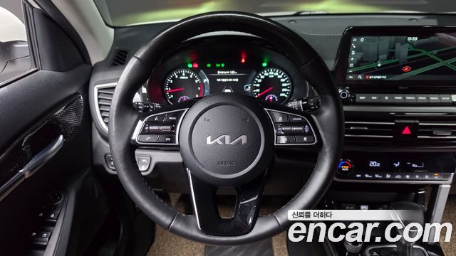 Kia Seltos Gasoline 1.6 Turbo 2WD Signature 2023 — фото 13