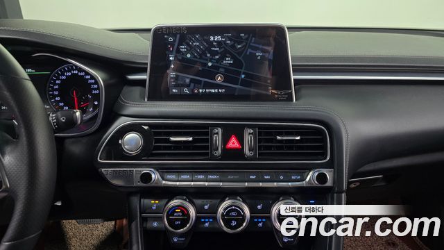 Genesis G70 2.0T Elite 2019 — фото 19
