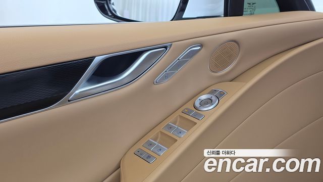 Genesis G80 (RG3) Gasoline 2.5 Turbo AWD 2025 — фото 27