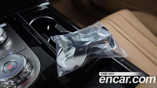 Genesis G80 (RG3) Gasoline 2.5 Turbo AWD 2025 — фото 31