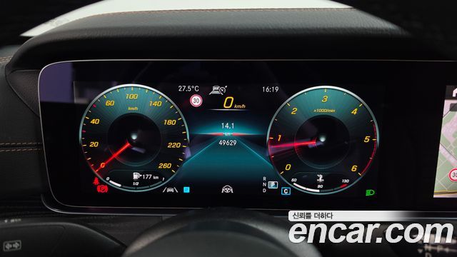 Mercedes-Benz E-Class (W213) E220d 4MATIC AMG Line 2021 — фото 8