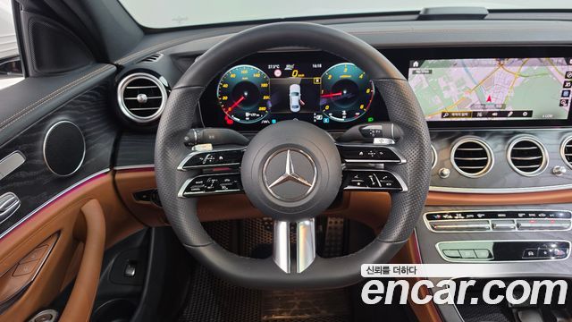 Mercedes-Benz E-Class (W213) E220d 4MATIC AMG Line 2021 — фото 13