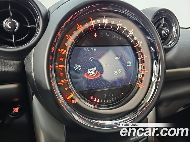 MINI Cooper D Countryman ALL4 1st 2015 — фото 18