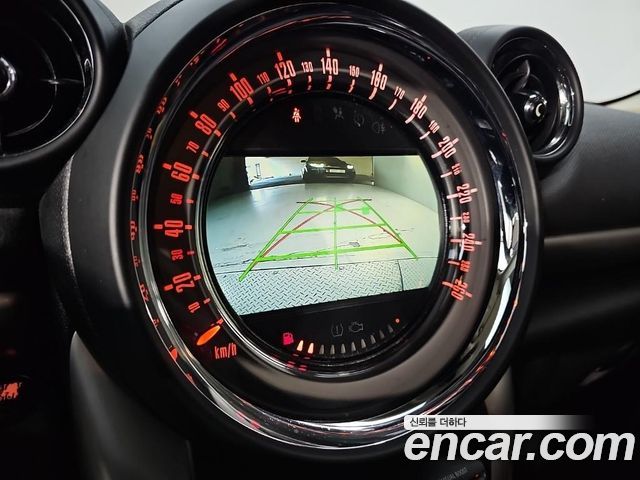 MINI Cooper D Countryman ALL4 1st 2015 — фото 19