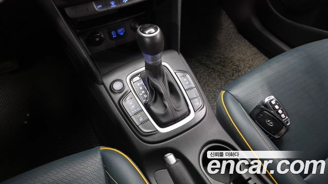 Hyundai Kona 1.6 Turbo 2WD Premium 2020 — фото 9