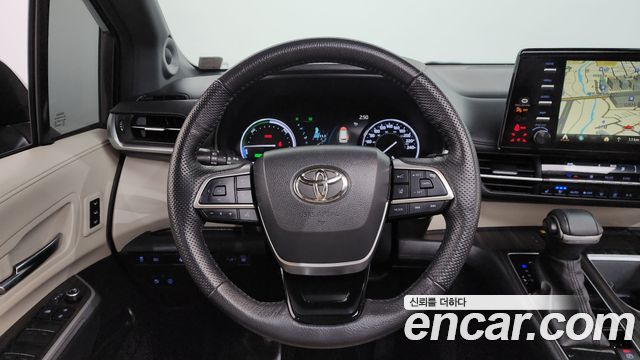 Toyota Sienna (IV) 2.5 Hybrid AWD 2023 — фото 12