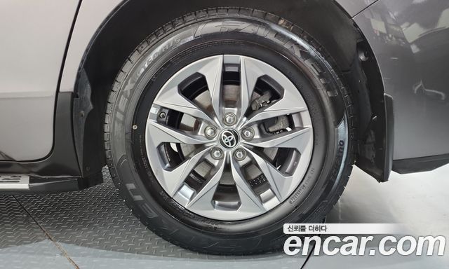 Toyota Sienna (IV) 2.5 Hybrid AWD 2023 — фото 21