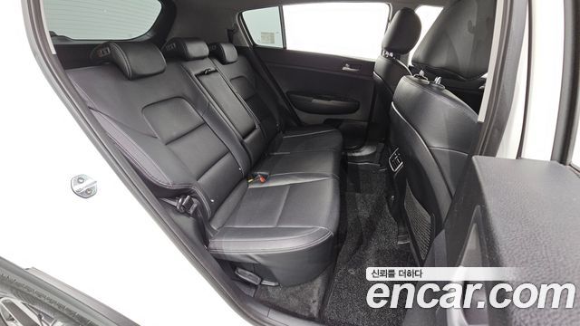 Kia Sportage The Bold Diesel 2.0 2WD Prestige 2019 — фото 11