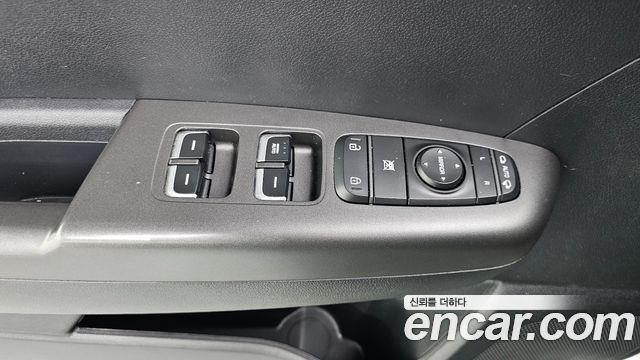 Kia Sportage The Bold Diesel 2.0 2WD Prestige 2019 — фото 17