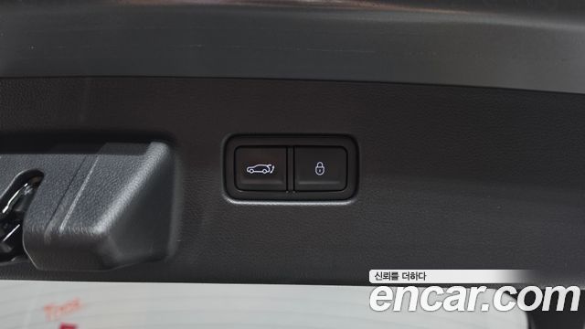 Genesis GV60 Standard 2025 — фото 19