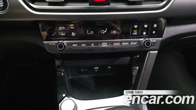 Kia Seltos Gasoline 1.6 Turbo 2WD Prestige 2023 — фото 28