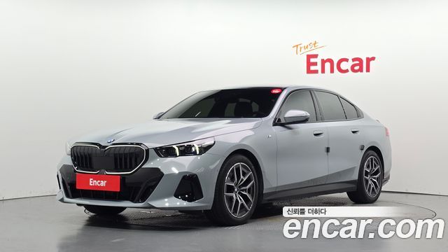 BMW 5 Series (G60) 520i M Sport 2025 — фото 1