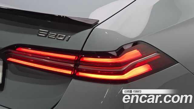 BMW 5 Series (G60) 520i M Sport 2025 — фото 23