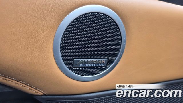 Land Rover Discovery 5 3.0 TD6 HSE Luxury 2018 — фото 13