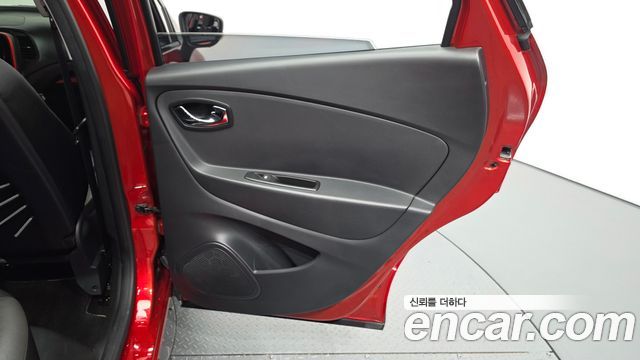 Renault Korea QM3 RE 2015 — фото 25