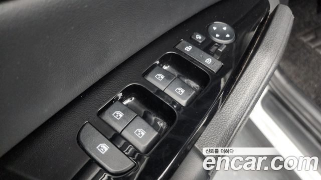 Kia Sportage (V) Gasoline 1.6 Turbo 2WD Signature 2022 — фото 30