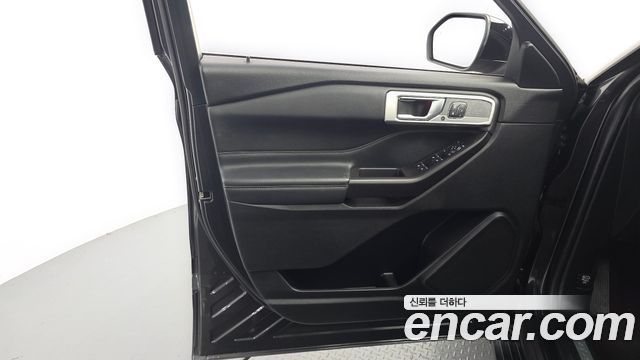 Ford Explorer (VI) 2.3 LimIted 4WD 2020 — фото 24