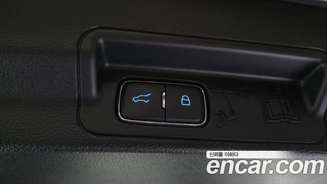 Ford Explorer (VI) 2.3 LimIted 4WD 2020 — фото 31