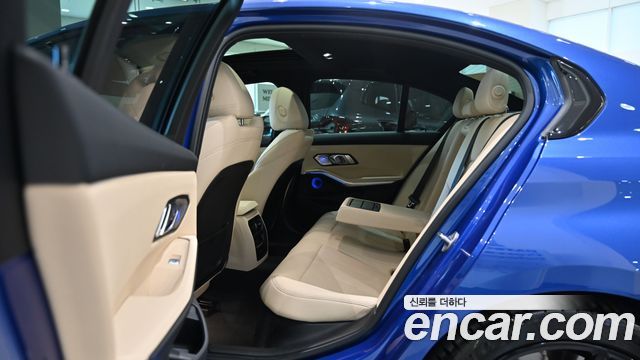 BMW 3 Series (G20) 320i M Sport 2023 — фото 20