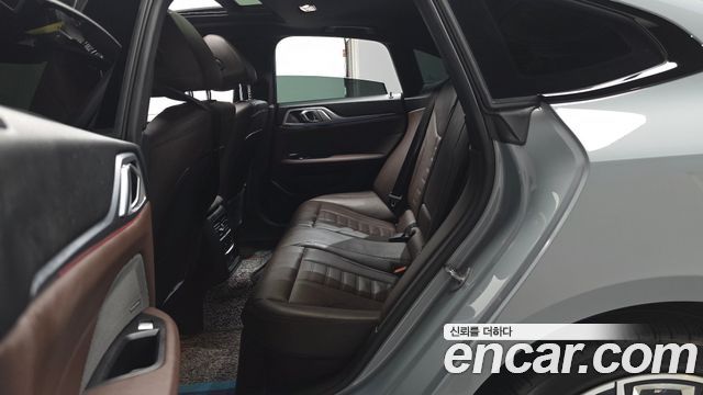 BMW i4 eDrive40 M Sports Pro 2023 — фото 12