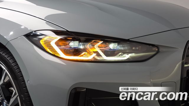 BMW i4 eDrive40 M Sports Pro 2023 — фото 22