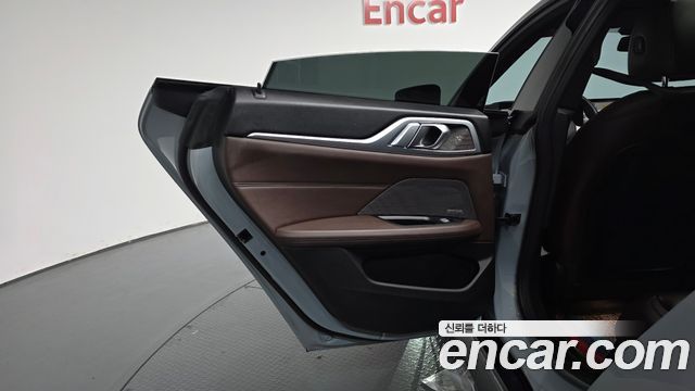 BMW i4 eDrive40 M Sports Pro 2023 — фото 25