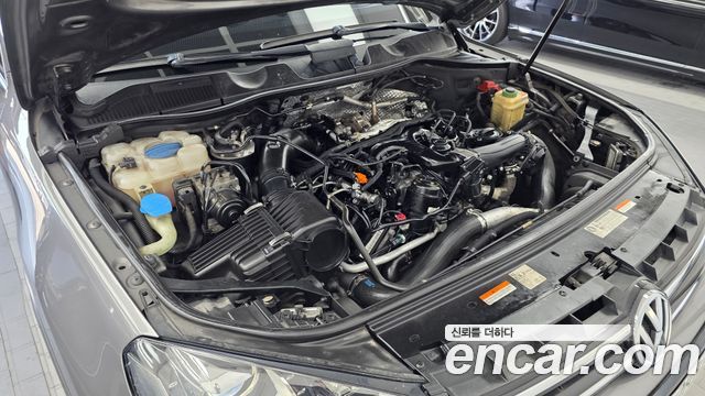Volkswagen Touareg V6 3.0 TDI Bluemotion 7P5 2012 — фото 6