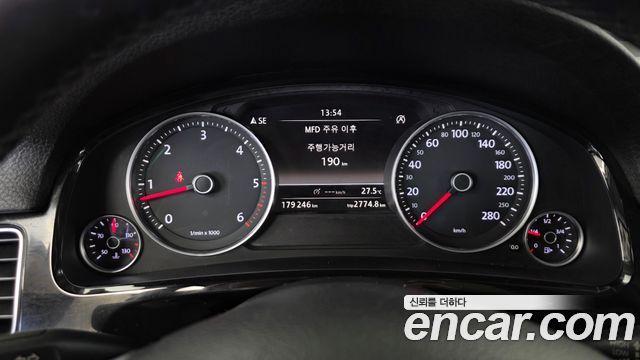 Volkswagen Touareg V6 3.0 TDI Bluemotion 7P5 2012 — фото 8
