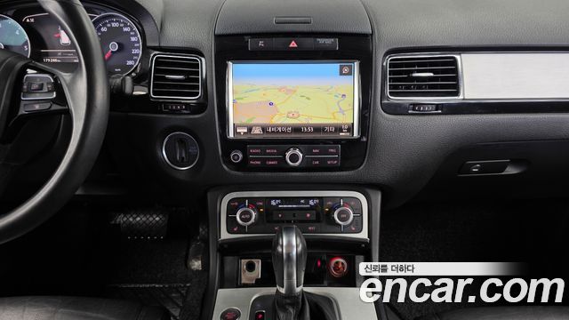 Volkswagen Touareg V6 3.0 TDI Bluemotion 7P5 2012 — фото 18