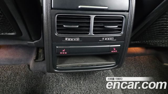 Volkswagen Touareg V6 3.0 TDI Bluemotion 7P5 2012 — фото 23